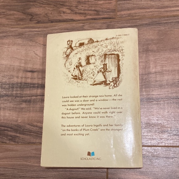 On the Banks of Plum Creek ~ Laura Ingalls Wilder ~ paperback 1953 - Picture 3 of 7